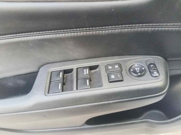 [青岛·鲁U] 二手本田杰德2016款 1.8L 自动舒适精英版 5座