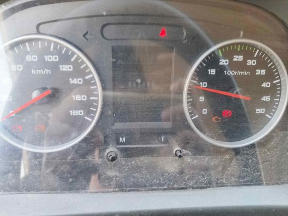 [宁波·浙B] 二手依维柯依维柯褒迪2017款 2.5T经典A32客车中顶6-7座47Z5