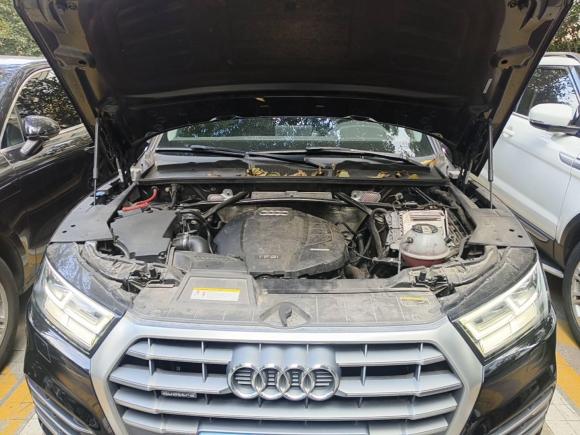 [上海·沪A] 二手奥迪奥迪Q5L2018款 40 TFSI 荣享时尚型 国V