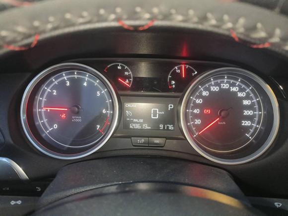 [济南·鲁A] 二手标致标致4082015款 1.2T 自动豪华版