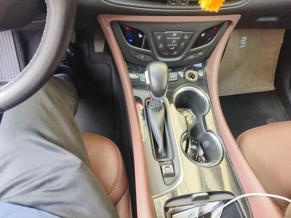 [上海·沪B] 二手别克昂科威Plus2018款 28T 四驱精英型