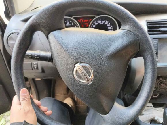 [上海·沪A] 二手日产骊威2013款 1.6XE CVT舒适版