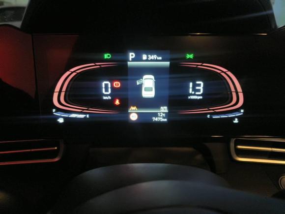 [无锡·苏B] 二手现代伊兰特2023款 1.5L CVT LUX尊贵版