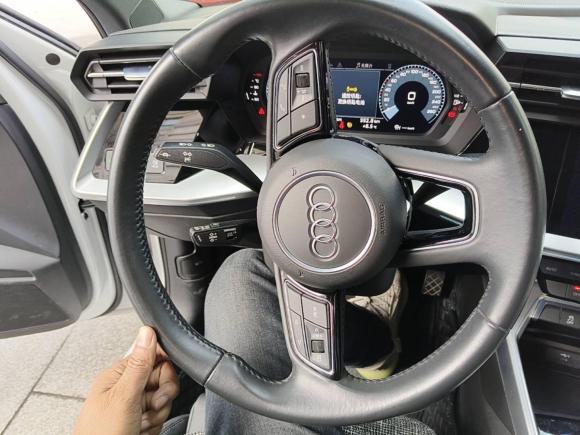 [南通·苏F] 二手奥迪奥迪A32021款 A3L Limousine 35 TFSI 时尚致雅型