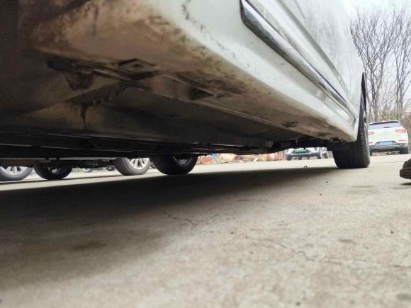 [南通·苏F] 二手起亚起亚K52015款 2.0L 自动LUX