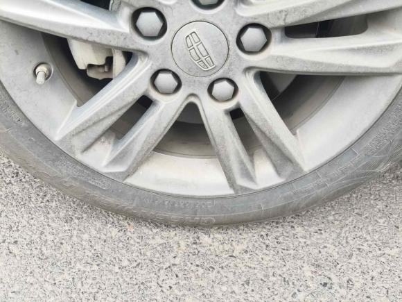 [西安·陕A] 二手吉利汽车帝豪2017款 三厢百万款 1.5L CVT向上版