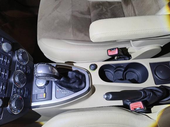 [深圳·粤B] 二手路虎神行者22011款 2.2T SD4 SE柴油版