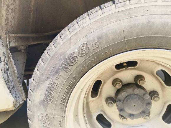 [无锡·苏B] 二手依维柯依维柯得意2021款 2.5T A35 M1客车5-9座短轴中顶双胎侧拉门