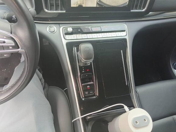 [深圳·粤C] 二手广汽传祺传祺M82021款 领秀系列 390T 尊贵版