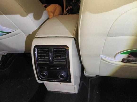 [杭州·浙A] 二手大众帕萨特2013款 1.8TSI DSG御尊版