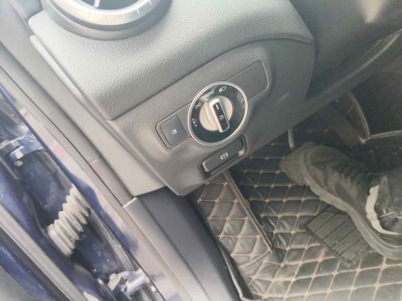 [上海·沪B] 二手奔驰奔驰CLA2017款 改款 CLA 200 时尚型