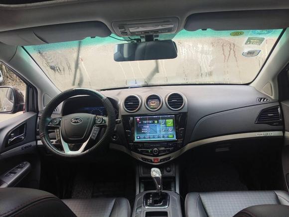 [成都·川A] 二手比亚迪比亚迪S72015款 2.0T 自动旗舰型