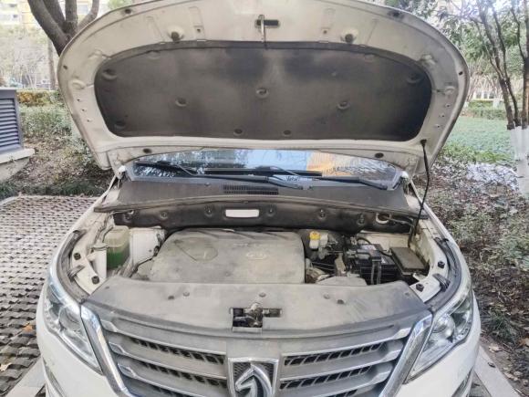 [杭州·浙A] 二手宝骏宝骏5602016款 1.8L iAMT豪华型