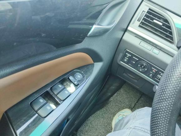 [上海·沪A] 二手比亚迪秦新能源2018款 1.5T 智联尊贵型