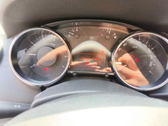 [武汉·鄂A] 二手标致标致30082013款 2.0L 自动潮流版