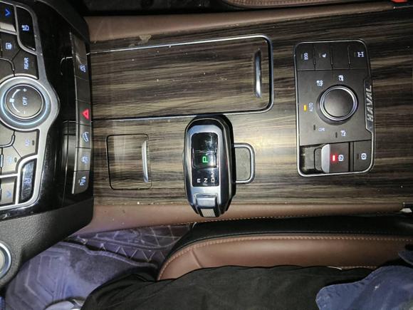 [西安·陕A] 二手哈弗哈弗H92017款 2.0T 柴油四驱豪华型 7座