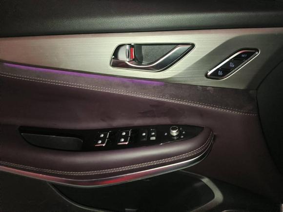 [深圳·粤B] 二手长安长安CS75新能源2018款 1.5T PHEV领航型