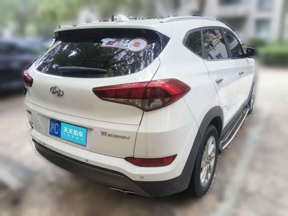 [上海·沪C] 二手现代途胜2015款 1.6T 双离合两驱智能型