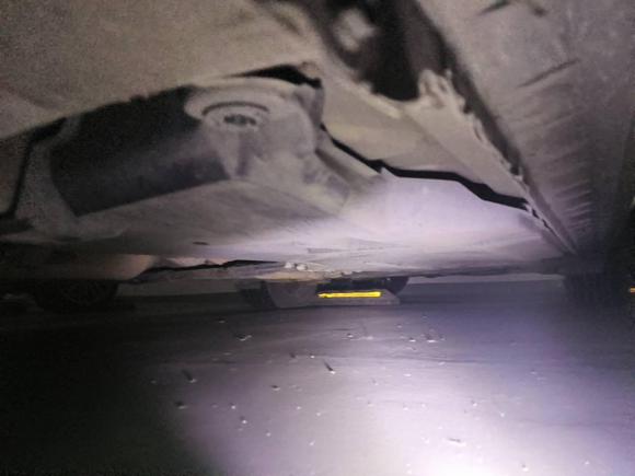 [深圳·粤B] 二手丰田雷凌2016款 双擎 1.8H GS E-CVT精英天窗版