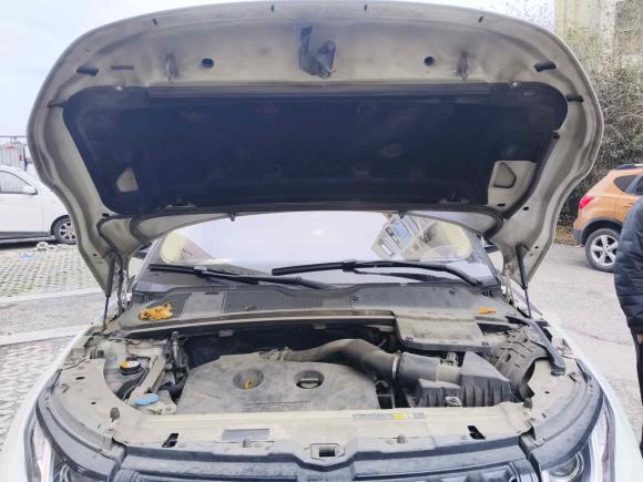 [温州·浙C] 二手路虎揽胜极光2016款 2.0T SE 智耀版