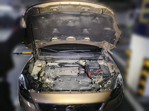 [苏州·苏E] 二手沃尔沃沃尔沃V402014款 2.0T 智雅版