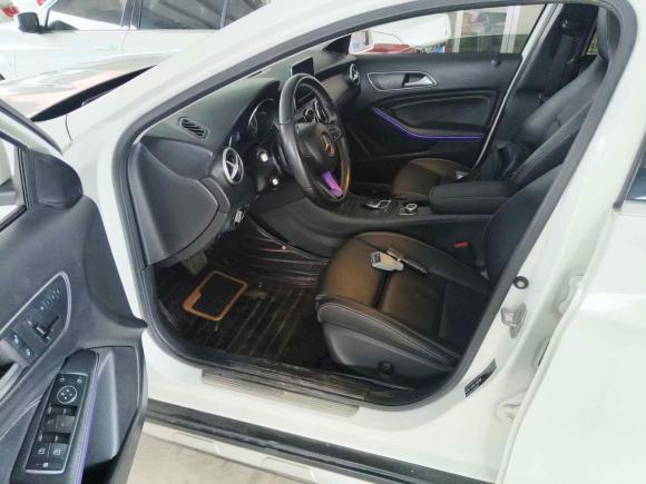 [武汉·赣A] 二手奔驰奔驰GLA2016款 GLA 200 动感型