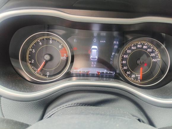 [青岛·鲁B] 二手Jeep自由光2020款 2.0L 两驱经典运动版