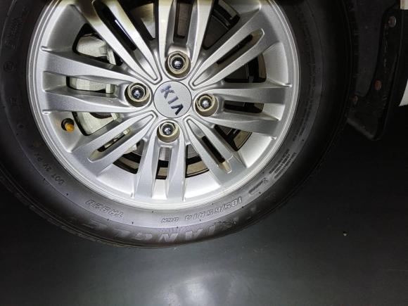 [上海·黑A] 二手起亚焕驰2017款 1.4L 手动智享版Value