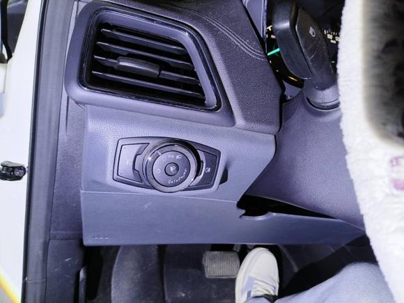 [武汉·鄂A] 二手福特福睿斯2015款 1.5L 自动时尚型