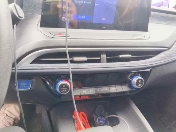 [上海·沪A] 二手别克微蓝62024款 450km 出行版