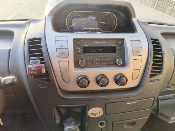 [上海·沪B] 二手上汽大通MAXUS新途V802015款 2.5T 手动傲运通版短轴中顶