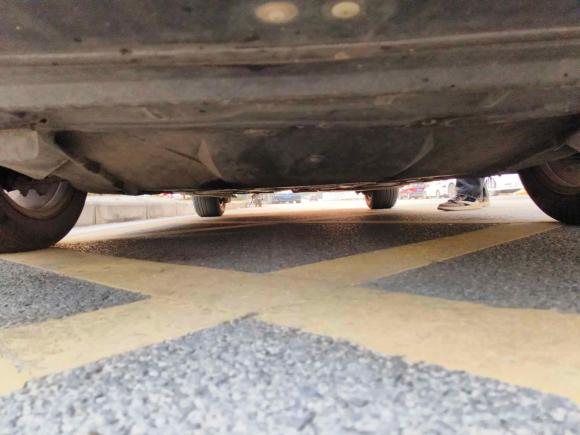 [武汉·鄂A] 二手标致标致5082011款 2.0L 手动经典版