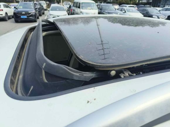 [武汉·鄂W] 二手众泰众泰T3002017款 1.5T CVT尊享型