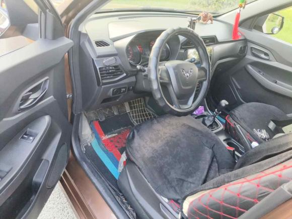 [南通·吉A] 二手五菱汽车五菱宏光2019款 1.5L S基本型国VI LAR