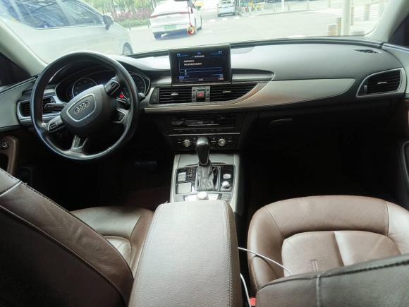 [深圳·粤B] 二手奥迪奥迪A6L2018款 30周年年型 35 TFSI 时尚型