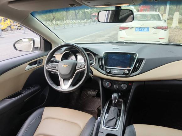 [苏州·苏U] 二手雪佛兰科鲁泽2022款 320 自动悦享天窗版