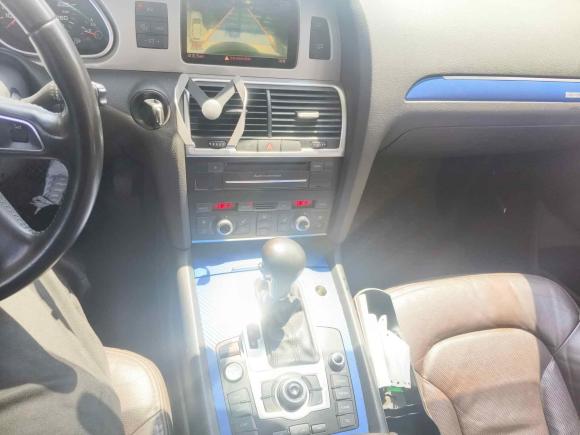 [上海·沪E] 二手奥迪奥迪Q72010款 3.0 TDI quattro 领先型