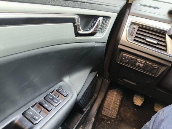 [西安·陕A] 二手吉利汽车帝豪GL2017款 1.8L 手动精英型