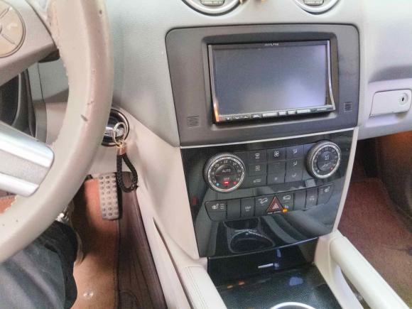 [西安·陕F] 二手奔驰奔驰M级2010款 ML 300 4MATIC