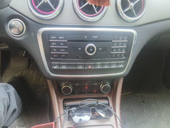 [广州·粤A] 二手奔驰奔驰GLA2016款 GLA 220 4MATIC 时尚型