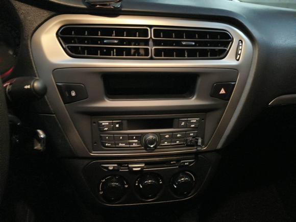 [温州·浙C] 二手标致标致3012016款 1.6L 自动舒适版