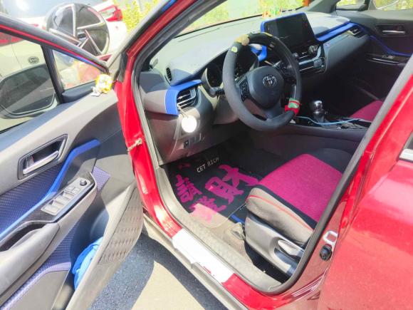 [上海·皖M] 二手丰田丰田C-HR2018款 2.0L 领先天窗版 国VI