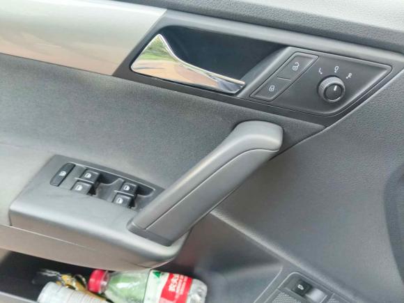 [上海·沪C] 二手大众朗逸2013款 改款经典 1.6L 自动风尚版