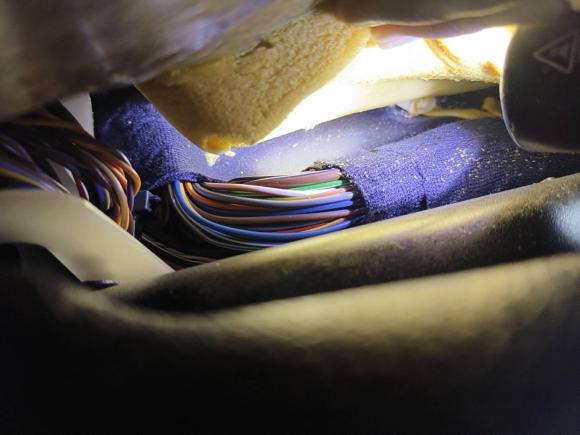 [广州·粤A] 二手路虎神行者22014款 2.0T Si4 SE汽油版