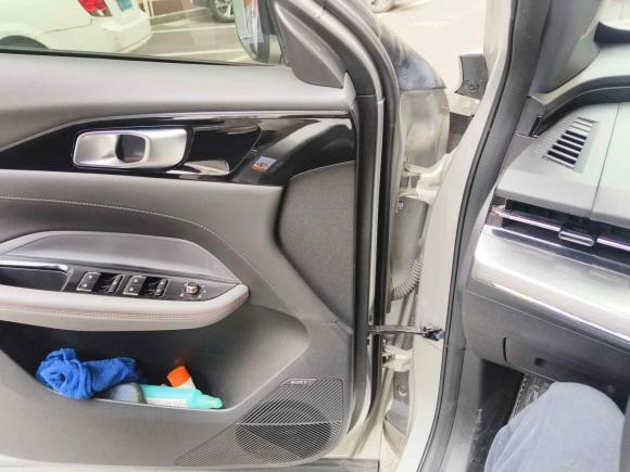 [上海·沪A] 二手长安欧尚长安欧尚Z6新能源2023款 智电iDD 150KM旗舰PLUS智慧泊车版