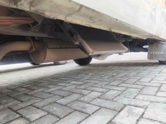 [南京·苏A] 二手依维柯依维柯得意2017款 2.8T V35箱货中顶3/6座43S5