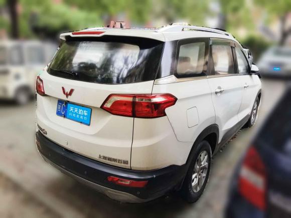 [苏州·闽C] 二手五菱汽车五菱宏光S32018款 1.5L 手动豪华型 国V