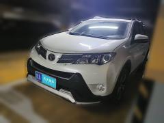 [济南·鲁A]丰田&nbsp;&nbsp;RAV4荣放&nbsp;&nbsp;2015款 2.0L CVT两驱风尚版
