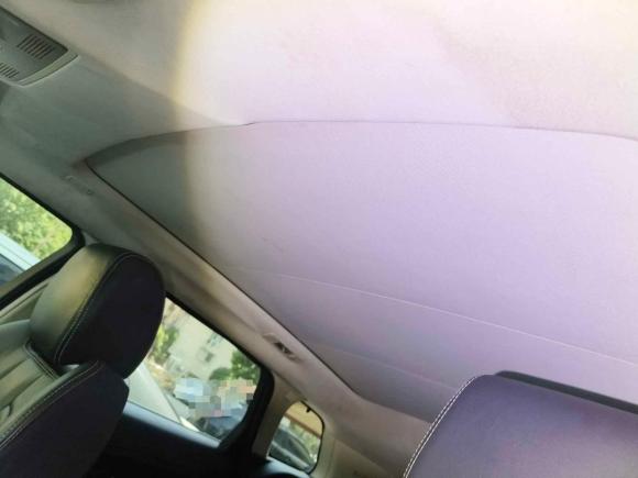 [杭州·赣E] 二手路虎揽胜极光2012款 2.0T 5门耀致版