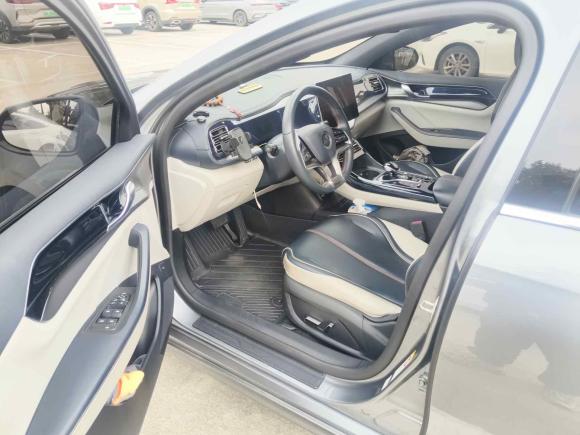 [深圳·粤B] 二手比亚迪秦PLUS2021款 EV 500KM 尊贵型